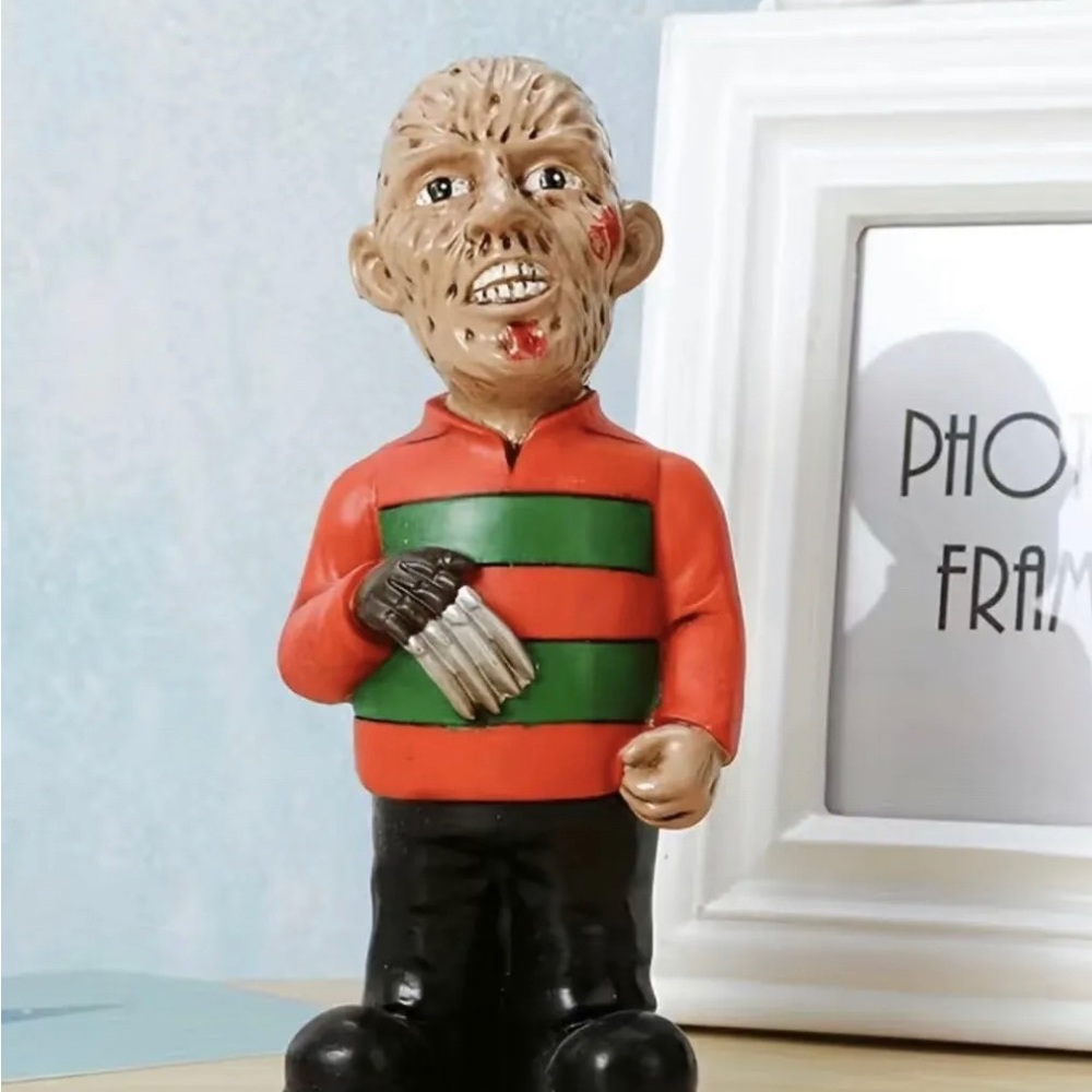 Freddy Krueger From Nightmare On Elm Street Statue